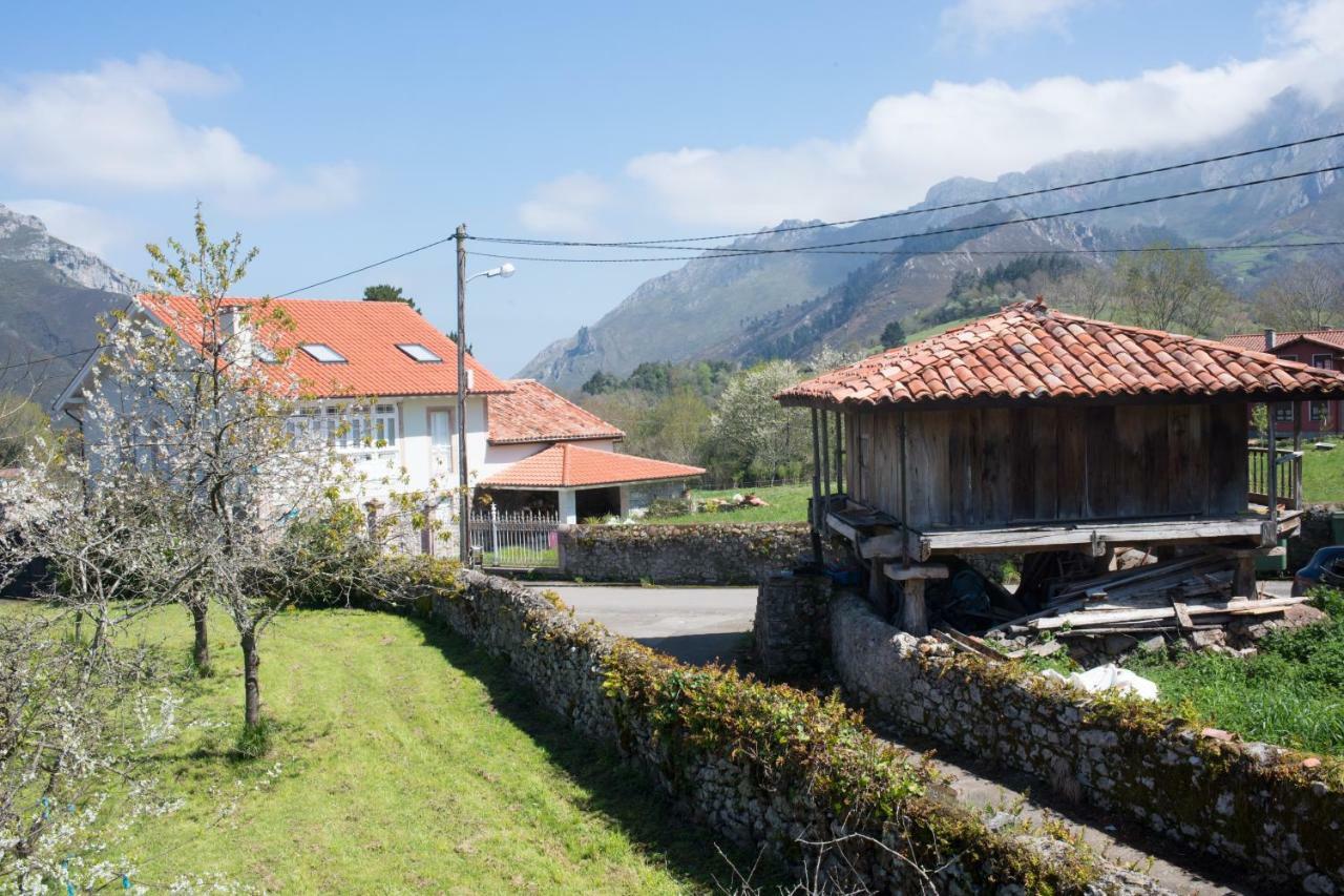 Los Candiles Onís Exteriör bild